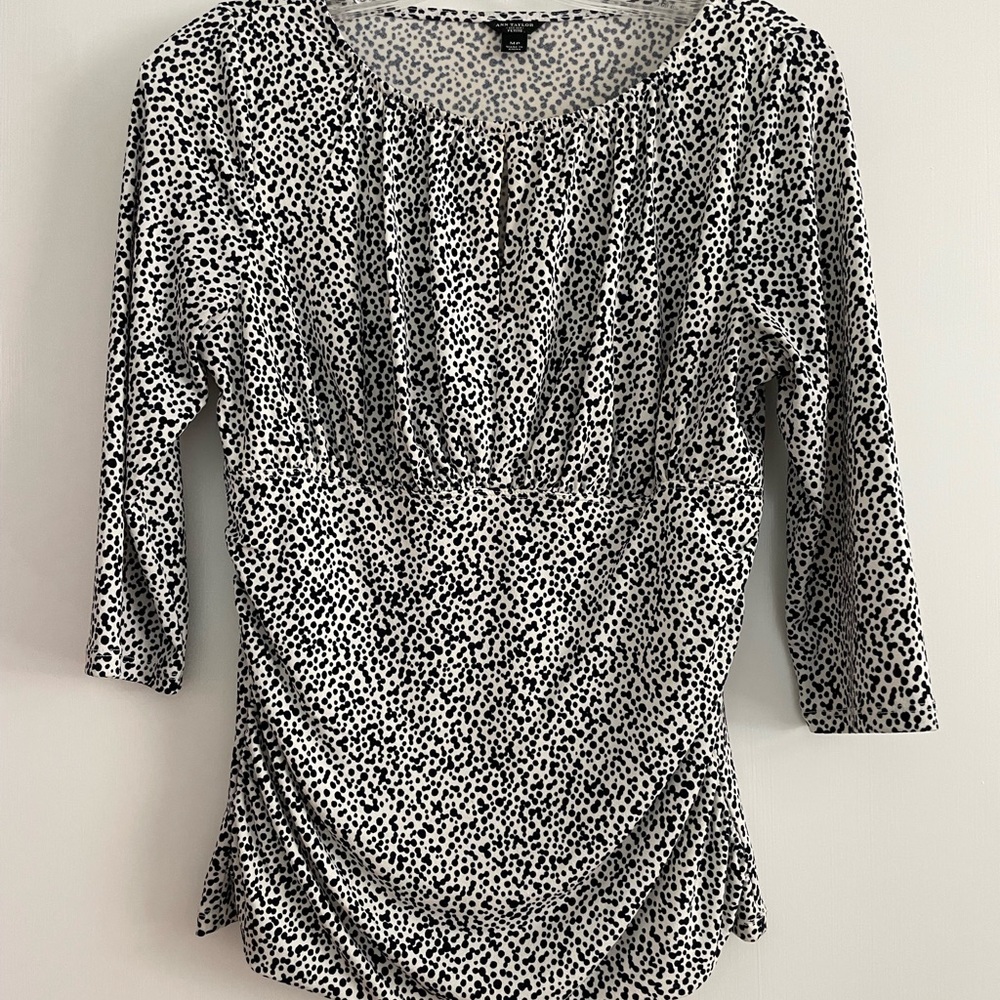Ann Taylor White & Black Print 3/4 Sleeve Knit Top - MP